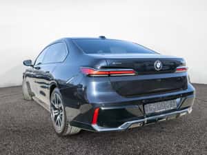 BMW 740, Vehicul second-hand, Garanție auto rulată — miniatura 3