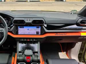 Lamborghini Urus SE 4.0 V8 Plug-in Hybrid — miniatura 3