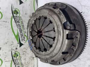 Kit ambreiaj Volkswagen VW Polo 1999 1.0 MT (50 hp) — miniatura 7