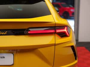 Lamborghini Urus 2018, 110.000 km, 650 cp — miniatura 5