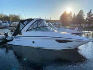 Yacht Regal 28 Express 2018 — miniatura 2