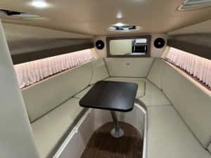 Yacht Regal 28 Express 2018 — miniatura 6