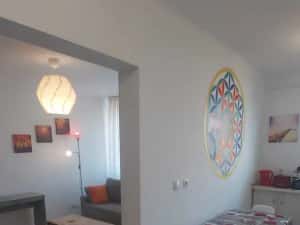 Închiriez apartament 2 camere ,B dul Dacia ,zona Palatul Episcopal