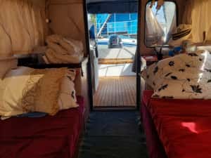 Vând barca cabinata cu motor și peridoc — miniatura 5