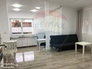 Apartament cu 2 camere de închiriat – Centru ISTORIC , Brașov — miniatura 3