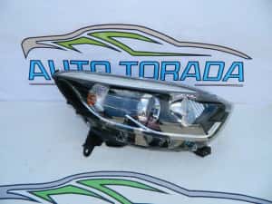 Far dreapta cu lupa  Renault Captur model 2013-2017 cod 260102734R