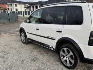 Vw Touran Cross 2009 170 cp — miniatura 4