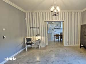 Apartament modern in vila, curte proprie, garaj, Centru — miniatura 5