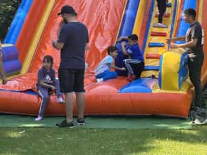 Tobogan gonflabil, locuri de joaca, idei onomastice — miniatura 3