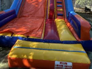 Tobogan gonflabil, locuri de joaca, idei onomastice — miniatura 8