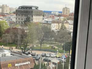 Inchiriez apartament 3 camere cam. Decomandat, 80 mp Etaj 6 — miniatura 2