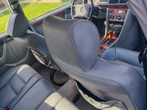 Mercedes-Benz W124 200E Automat – 1991 | 148.000 km — miniatura 6