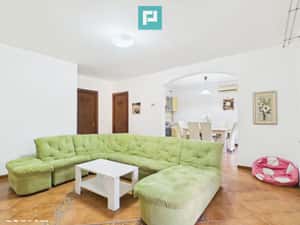 Apartament de inchiriat la casa, zona Gai