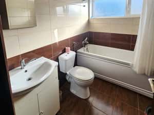 Inchiriez apartament cu 2 camere in Giroc — miniatura 5