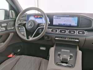 Mercedes-Benz GLS 600 Automată 557 HP Benzină — miniatura 6