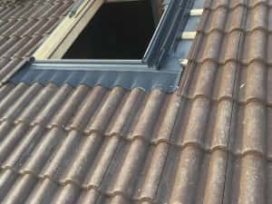 Montez ferestre de mansarda Velux Fakro Roto — miniatura 2