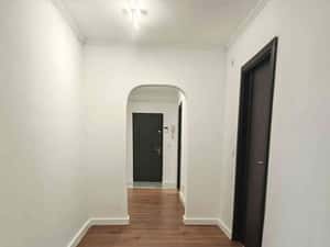 Decebal - Apartament 4 camere / Renovat complet/ Decomandat — miniatura 5