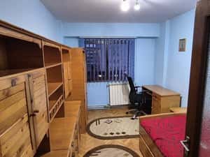 Inchiriez apartament 3 camere Valea Aurie — miniatura 4