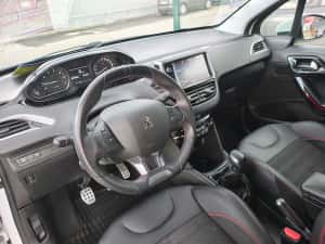 Vand Peugeot 208 2018 Benzina 1199 cmc Neavariata — miniatura 7