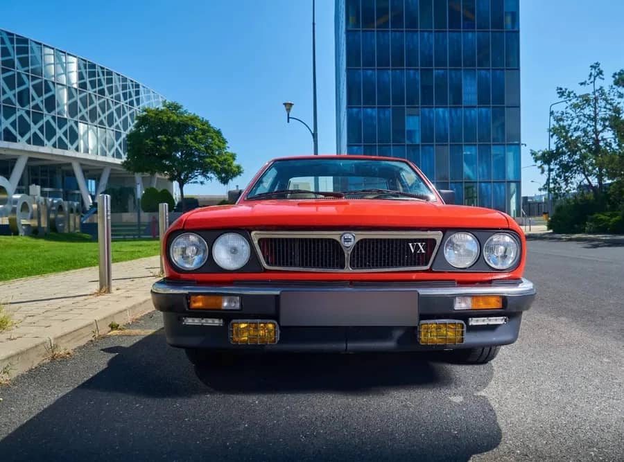 Lancia Beta Lancia Beta Coupe VX (Series 4) auto atestat istoric — fotografie 1 din 10