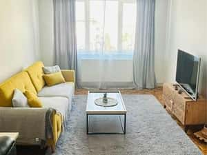 Inchiriez apartament 2 camere zona centrala — miniatura 6