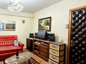 Apartament 4 camere, cu boxa, Bd.Traian, zona BCR — miniatura 2