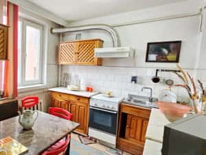 Apartament 4 camere, cu boxa, Bd.Traian, zona BCR — miniatura 4
