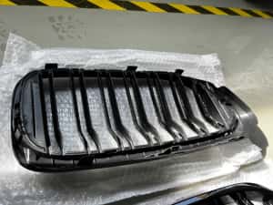 Grile Duble M Negru Lucios Bmw Seria 5 G30/G31/G38 Non LCi — miniatura 5