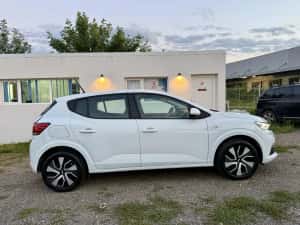 Dacia Sandero 2024 usor avariat pret fix — miniatura 4