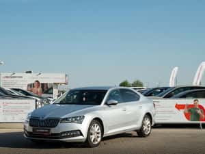 Skoda Superb Automată 150 HP Diesel