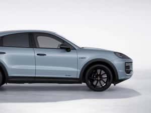Porsche Cayenne Hibrid Nou 740 cp — miniatura 3