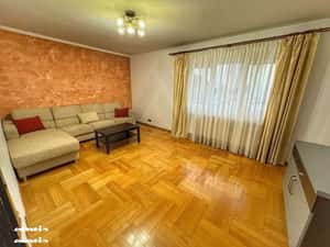 Apartament  2 camere 2 balcoane amenajate si pivnita etaj 1 Strand