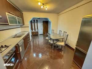 Apartament  2 camere 2 balcoane amenajate si pivnita etaj 1 Strand — miniatura 6