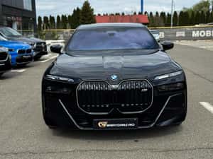 BMW M760 Hibrid, 571 cp, 15.000 km, 2025 — miniatura 2