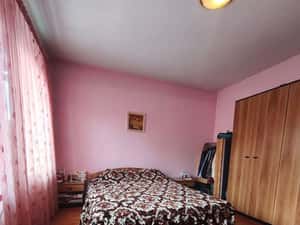Apartament cu 3 camere, et1 , 90 mp la casă zona Centrala — miniatura 3
