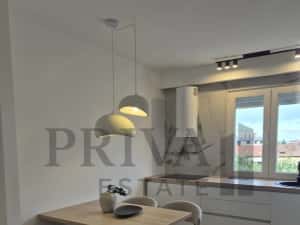 Apartament renovat complet 3 camere, 67 mp, Circumvalațiunii — miniatura 4