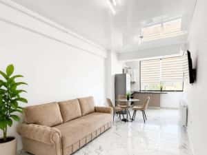 Închiriez apartament an regim hotelier  Buillding Stefan lake 2 — miniatura 3