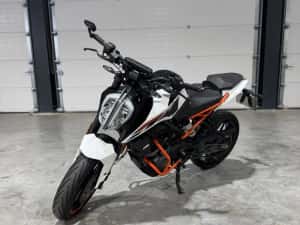 KTM Duke 125 2017 — miniatura 1
