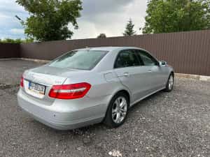 Mercedes  E Class 2.2 — miniatura 5