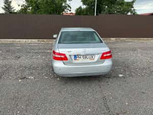 Mercedes  E Class 2.2 — miniatura 7