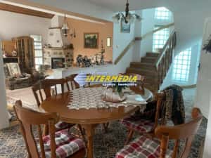 Vanzare Casa S+P+E in Alba Iulia Zona Cetate Skit finisata mobilata teren 800 mp — miniatura 3