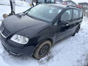 Dezmembrez vw touran 1.9 bxe