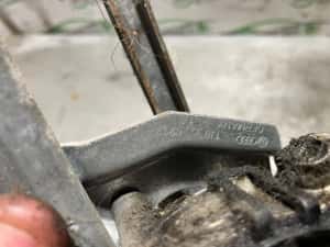 Ansamblu stergatoare parbriz volan pe dreapta Volkswagen VW Golf a 4- — miniatura 2