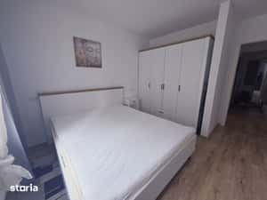 Inchiriez apartament 2 camere zona Tractorul Penny cu aer conditionat — miniatura 5