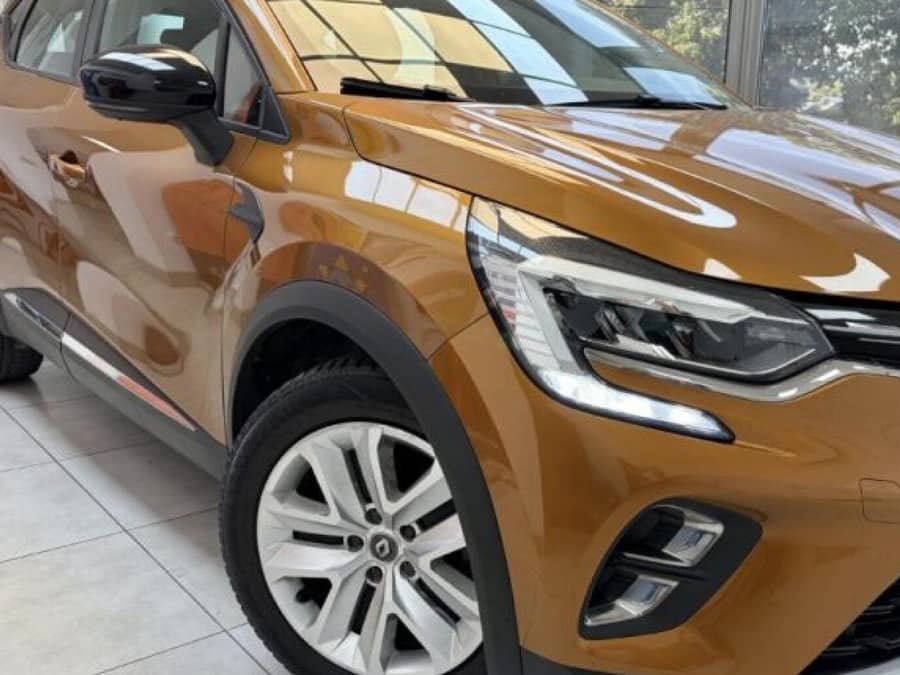 Renault Captur CROSS Manuală 90 HP Benzină — fotografie 1 din 7