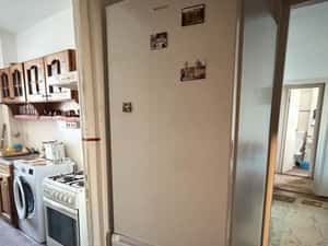 Apartament 2 camere luminos, zonă liniștită Vlaicu, mobilat, ideal — miniatura 3