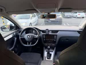 Ocazie! MASINA PERSONALA - Stare excelenta! 1.9 TDI DSG, consum mic. 138.000 KM - Anvelope Vara DOT 2024 + Iarna NOI — miniatura 4