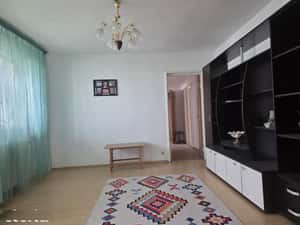 3 min metrou Dristor 3camere liber Cf.1 cu 2balcoane etaj intermediar