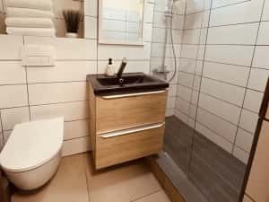 2 cam dec LUX zona Sagului Kaufland — miniatura 4