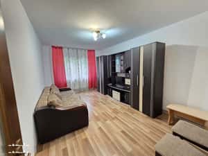 2 camere, decomandat, zona Spitalul Vechi, etaj intermediar